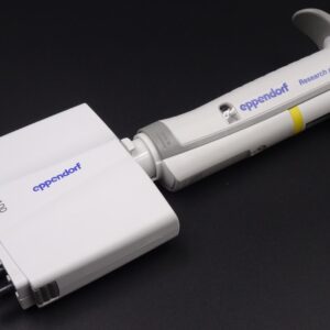 Eppendorf Research Plus 100 | 10-100uL | 8-MultiChannel Manual Pipette