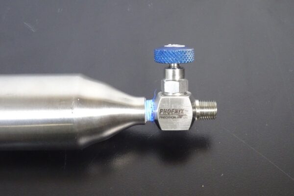 IMC/Sentry Steel Sample Cylinder with Valves | 1800psi | 1/4" Connection - Image 3