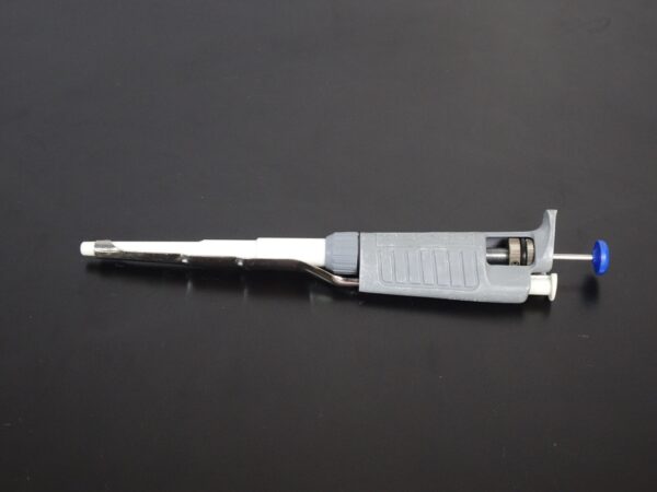 Denville Lab Pipette XL 3000 | 100-1000uL |  w/Warranty - Image 2