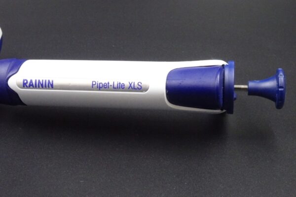 Rainin Pipet-Lite XLS L-200 L200| 20-200uL | 12-Channel Pipette w/Warranty - Image 3