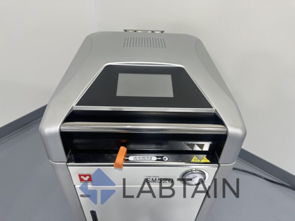 Yamato Scientific SM520 Laboratory Sterilizer Auto Clave |  50L Capacity - Image 2