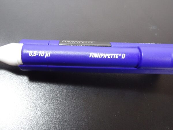 Fisherbrand Finnpiptte II Variable Pipette | 0.5-10uL - Image 4